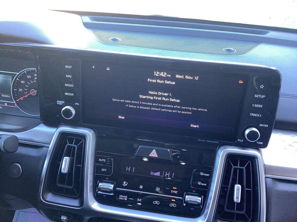 used 2022 Kia Sorento Hybrid car, priced at $25,999