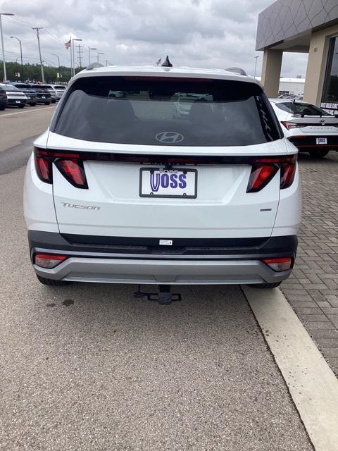 new 2025 Hyundai Tucson car, priced at $33,407