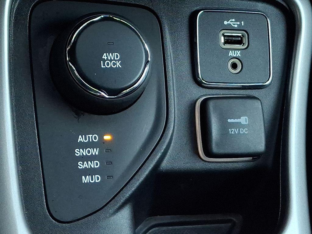 used 2019 Jeep Compass car, priced at $16,397