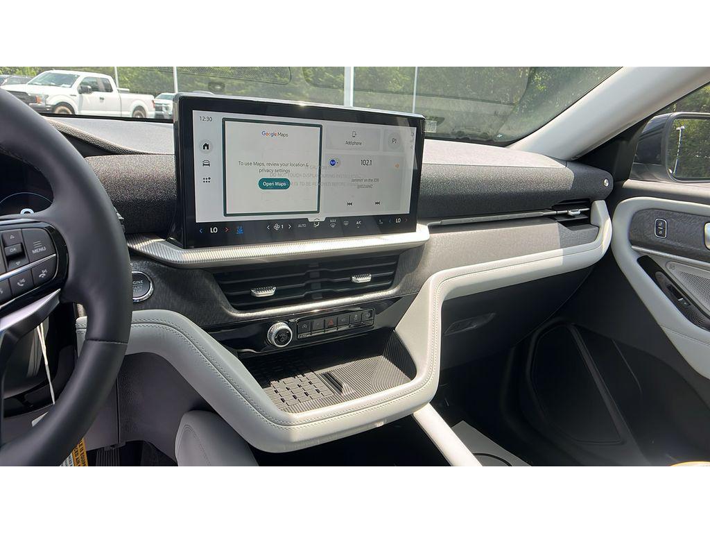 new 2025 Ford Explorer car