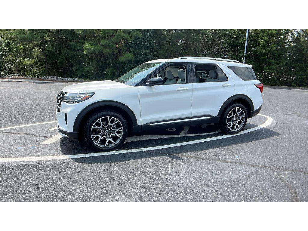 new 2025 Ford Explorer car
