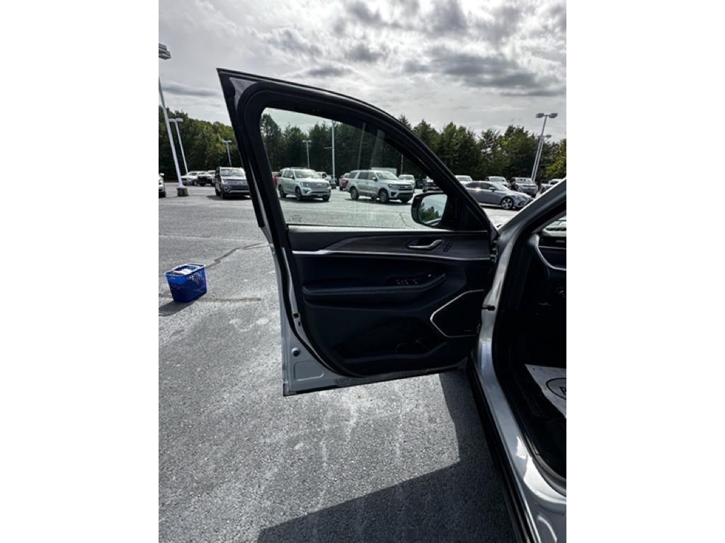 used 2021 Jeep Grand Cherokee L car, priced at $26,994