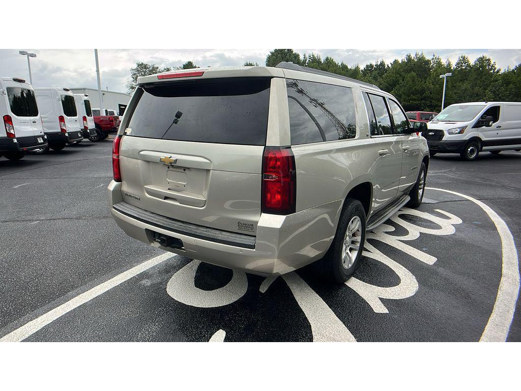 used 2015 Chevrolet Suburban car, priced at $13,500