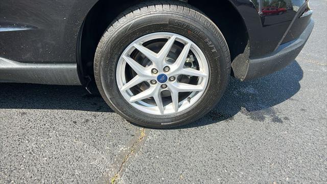 used 2021 Ford Edge car, priced at $17,580