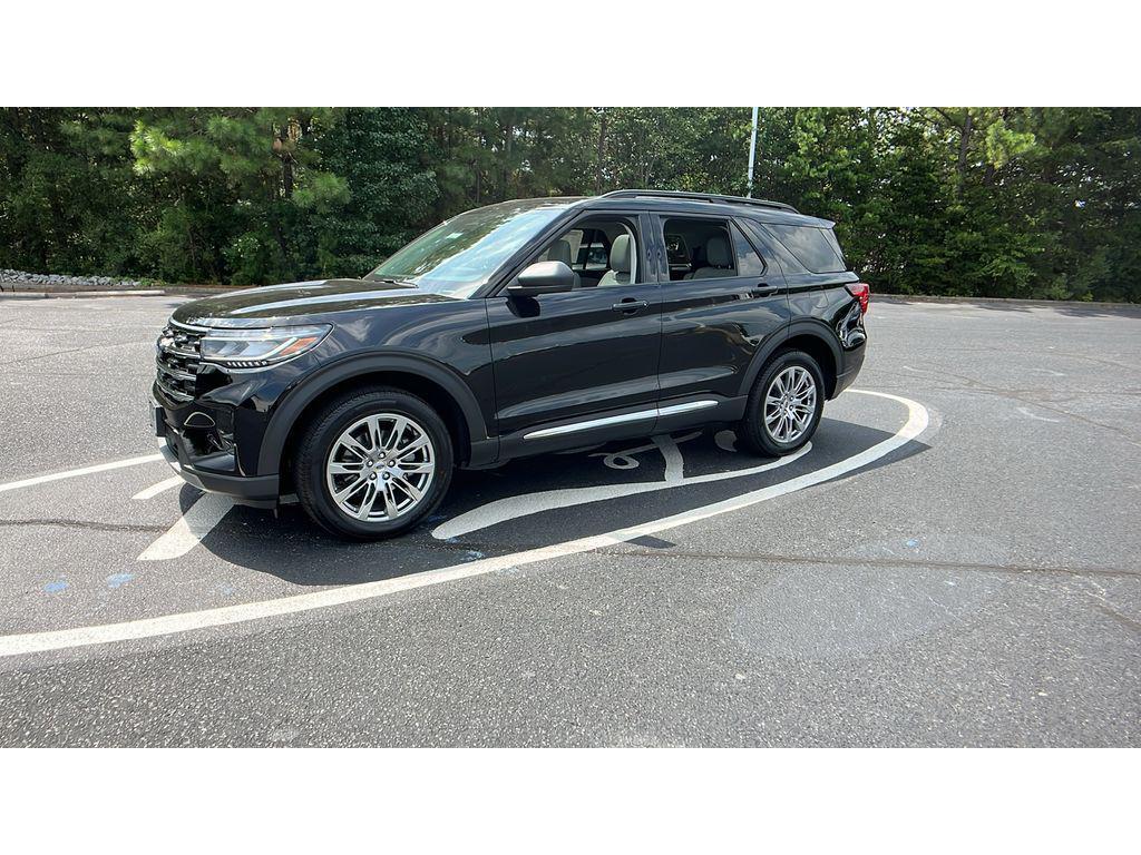 new 2025 Ford Explorer car
