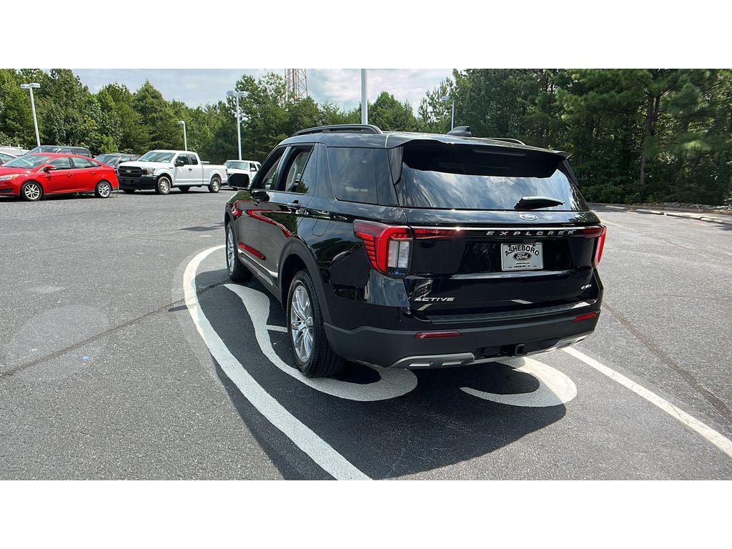 new 2025 Ford Explorer car