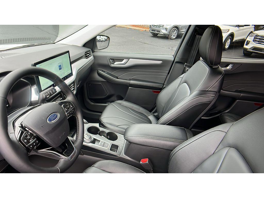 new 2025 Ford Escape car, priced at $39,899