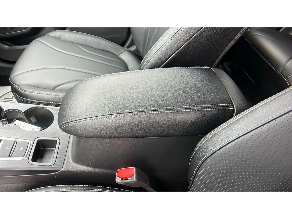 new 2025 Ford Escape car, priced at $39,899