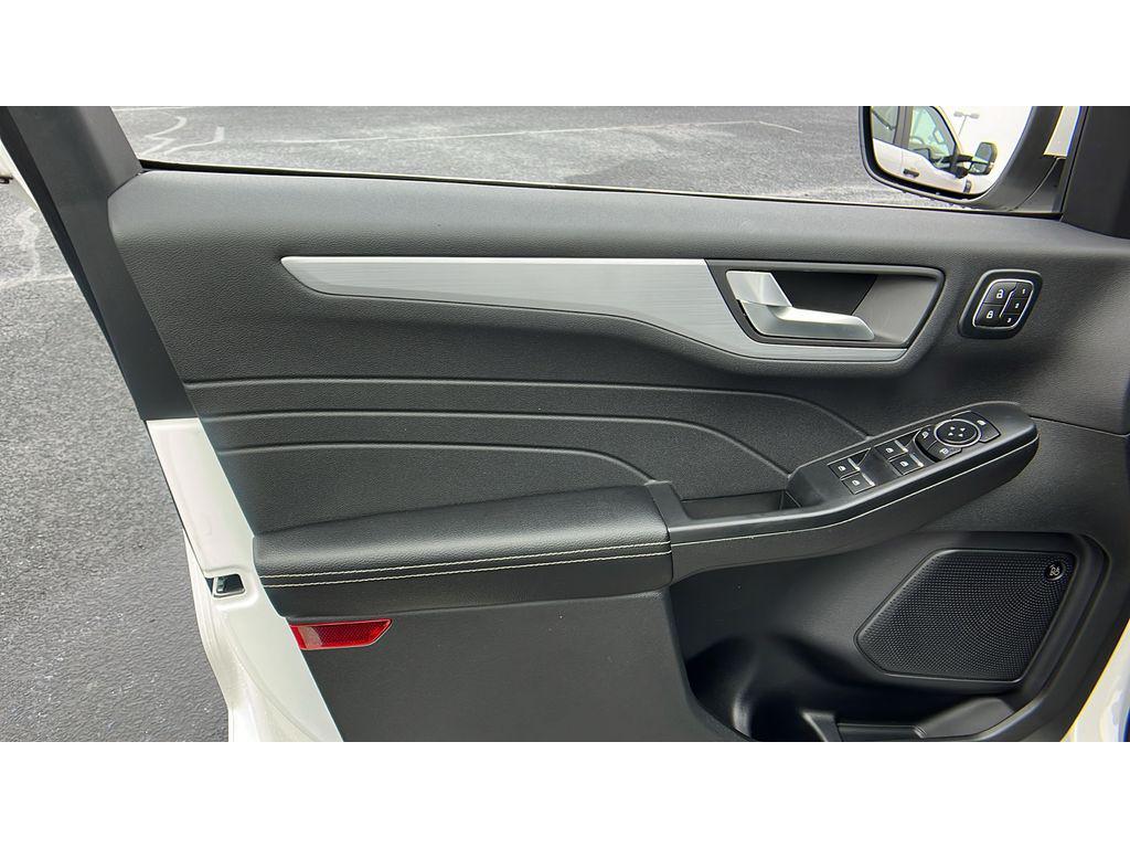 new 2025 Ford Escape car, priced at $39,899