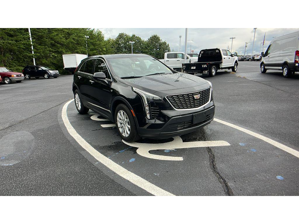 used 2022 Cadillac XT4 car, priced at $19,991