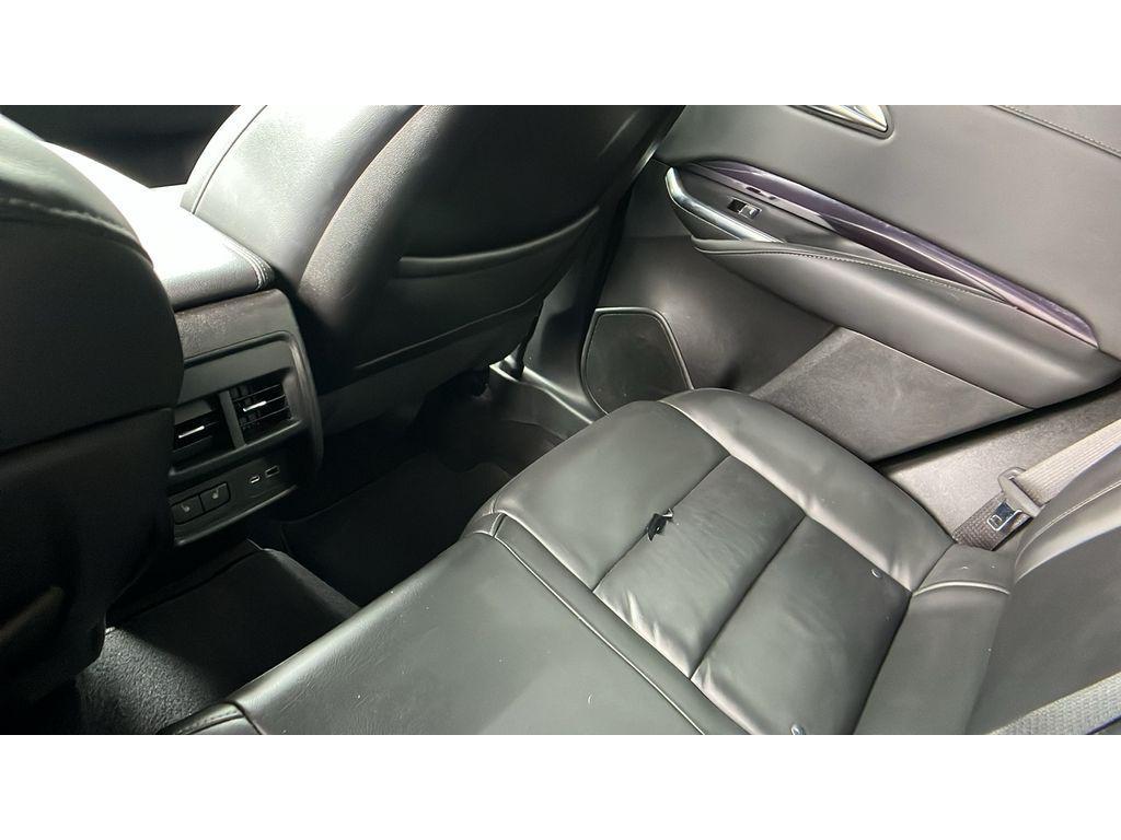 used 2022 Cadillac XT4 car, priced at $19,991