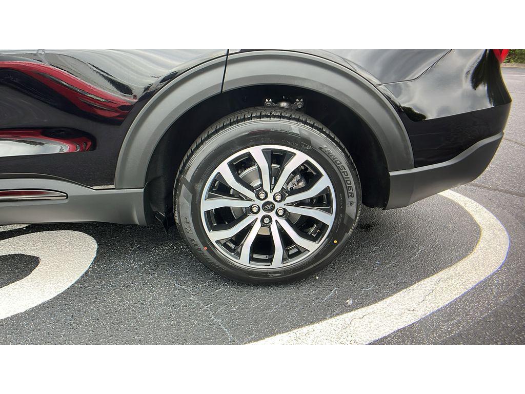 used 2022 Ford Explorer car, priced at $31,238
