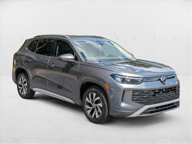 new 2025 Volkswagen Tiguan car, priced at $30,011