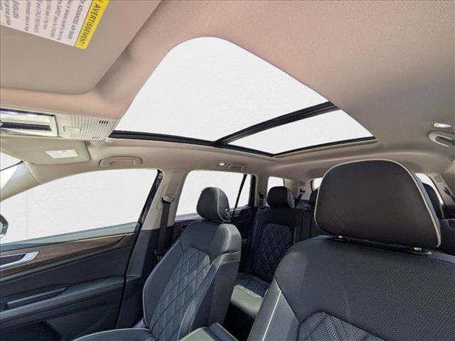 new 2025 Volkswagen Atlas car, priced at $52,696