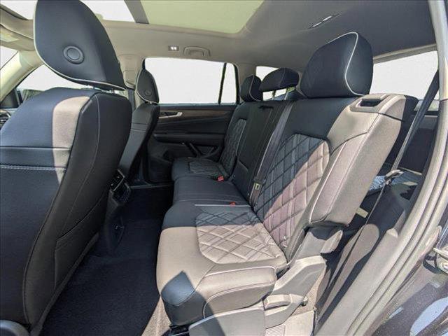 new 2025 Volkswagen Atlas car, priced at $52,696