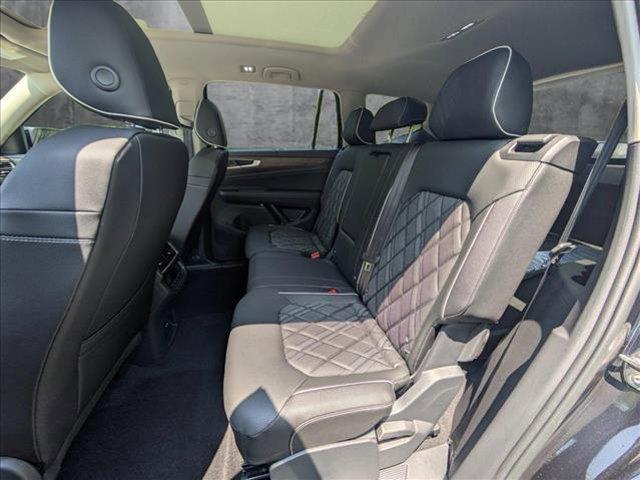 new 2025 Volkswagen Atlas car, priced at $52,696