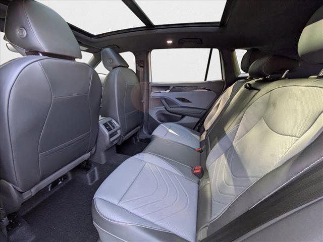 new 2025 Volkswagen Tiguan car, priced at $37,702