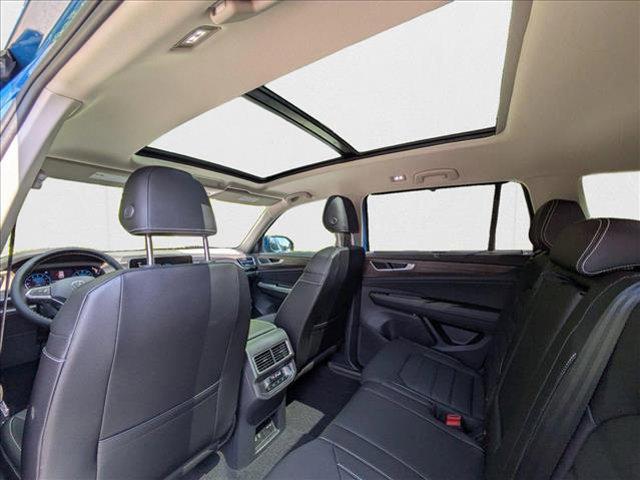 new 2025 Volkswagen Atlas car, priced at $46,000