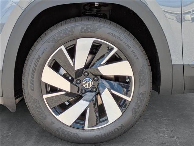 new 2025 Volkswagen Atlas Cross Sport car, priced at $41,671
