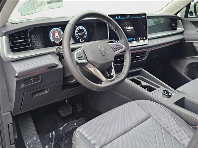 new 2025 Volkswagen Tiguan car, priced at $33,966