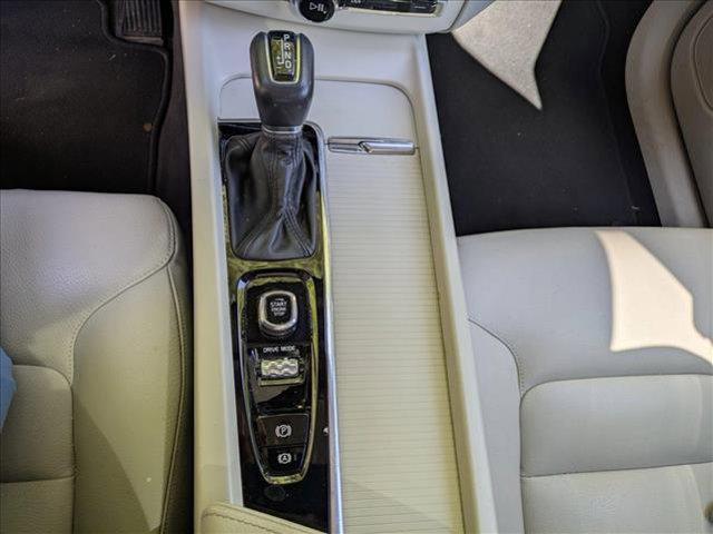 used 2020 Volvo XC60 car, priced at $24,704