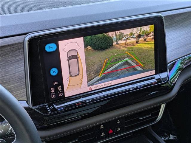 new 2025 Volkswagen Atlas car, priced at $49,381
