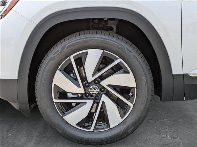 new 2025 Volkswagen Atlas car, priced at $48,916