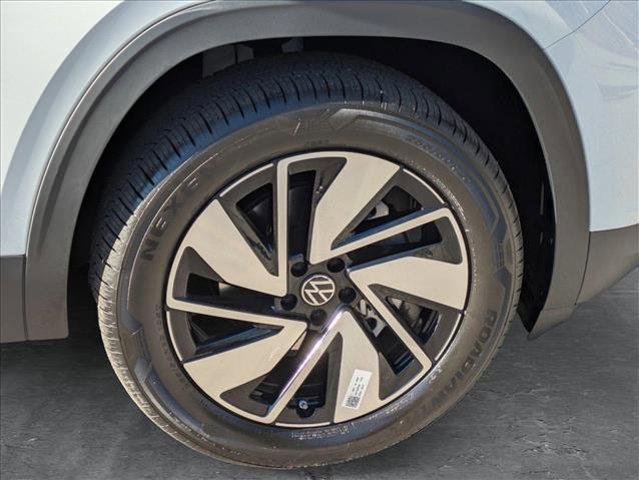 new 2025 Volkswagen Atlas car, priced at $43,826