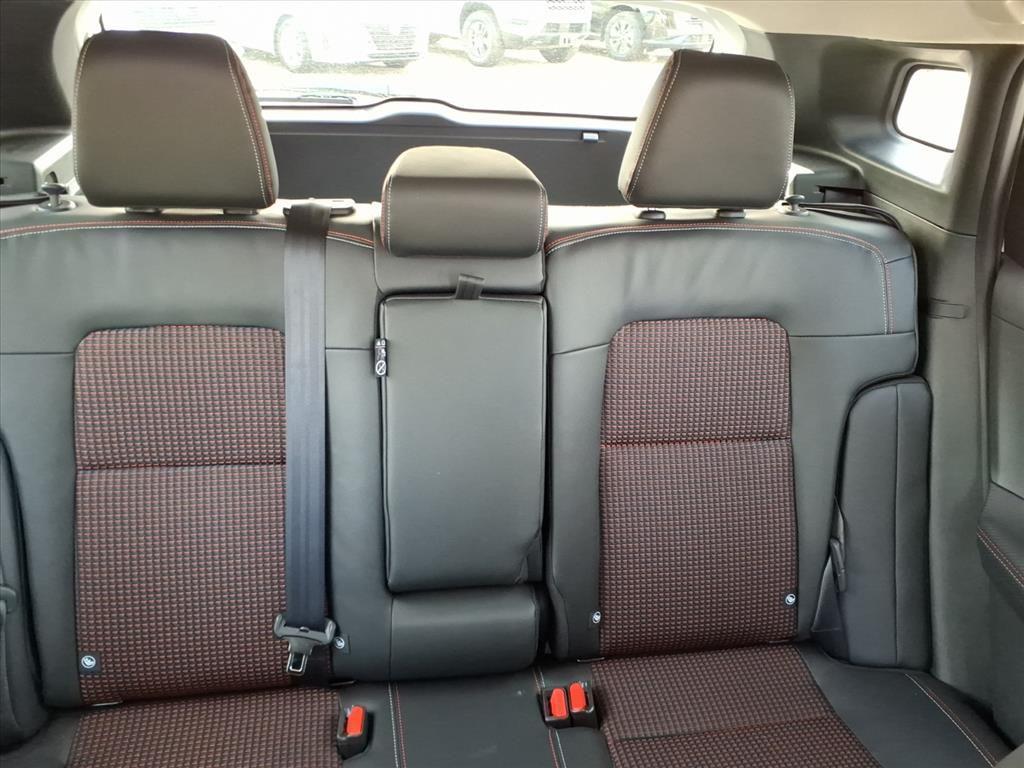 new 2025 Nissan Kicks car, priced at $27,138