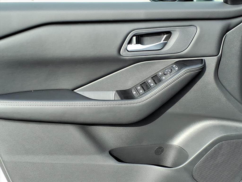 new 2026 Nissan Rogue car, priced at $30,250