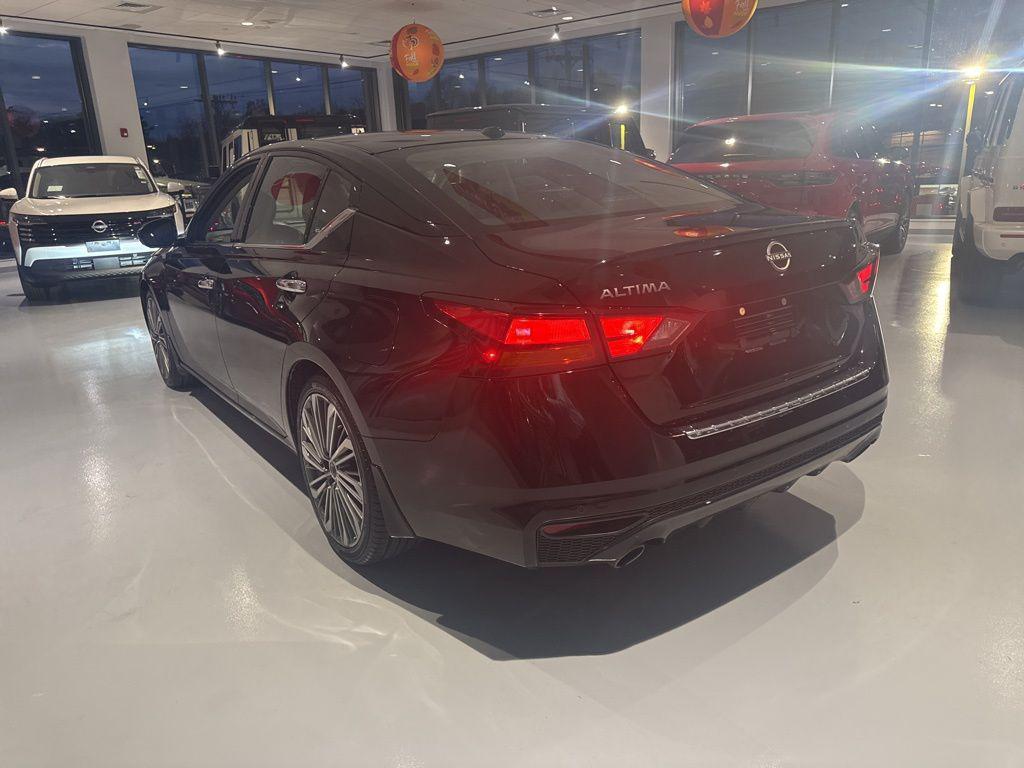 used 2023 Nissan Altima car, priced at $18,486