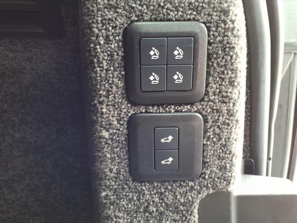 used 2021 Land Rover Range Rover car, priced at $41,880