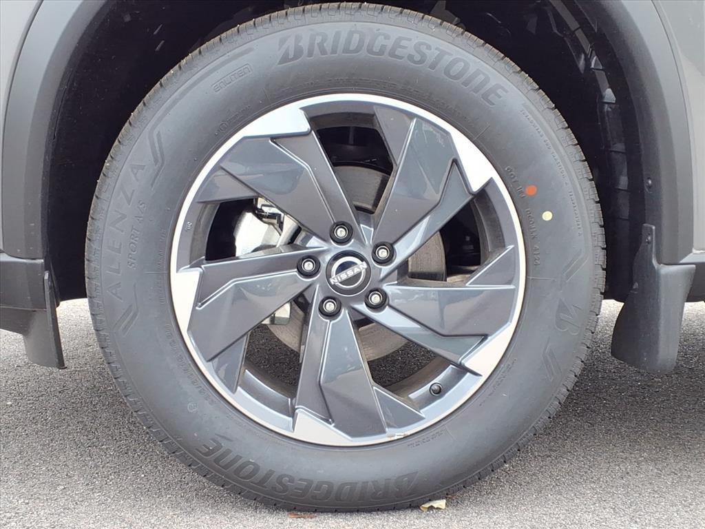 new 2025 Nissan Rogue car, priced at $32,460