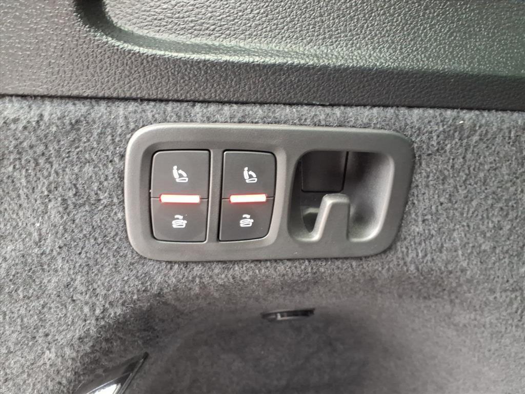 used 2022 Audi Q7 car, priced at $32,236