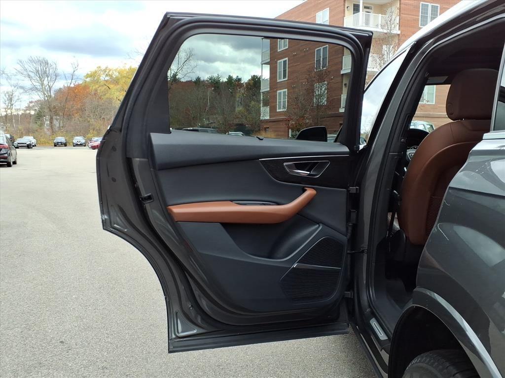 used 2022 Audi Q7 car, priced at $32,236