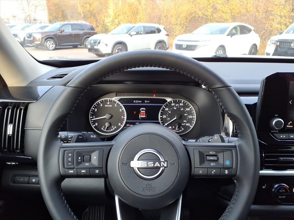 new 2025 Nissan Pathfinder car, priced at $35,775