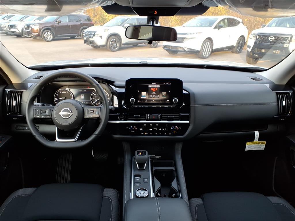 new 2025 Nissan Pathfinder car, priced at $35,775