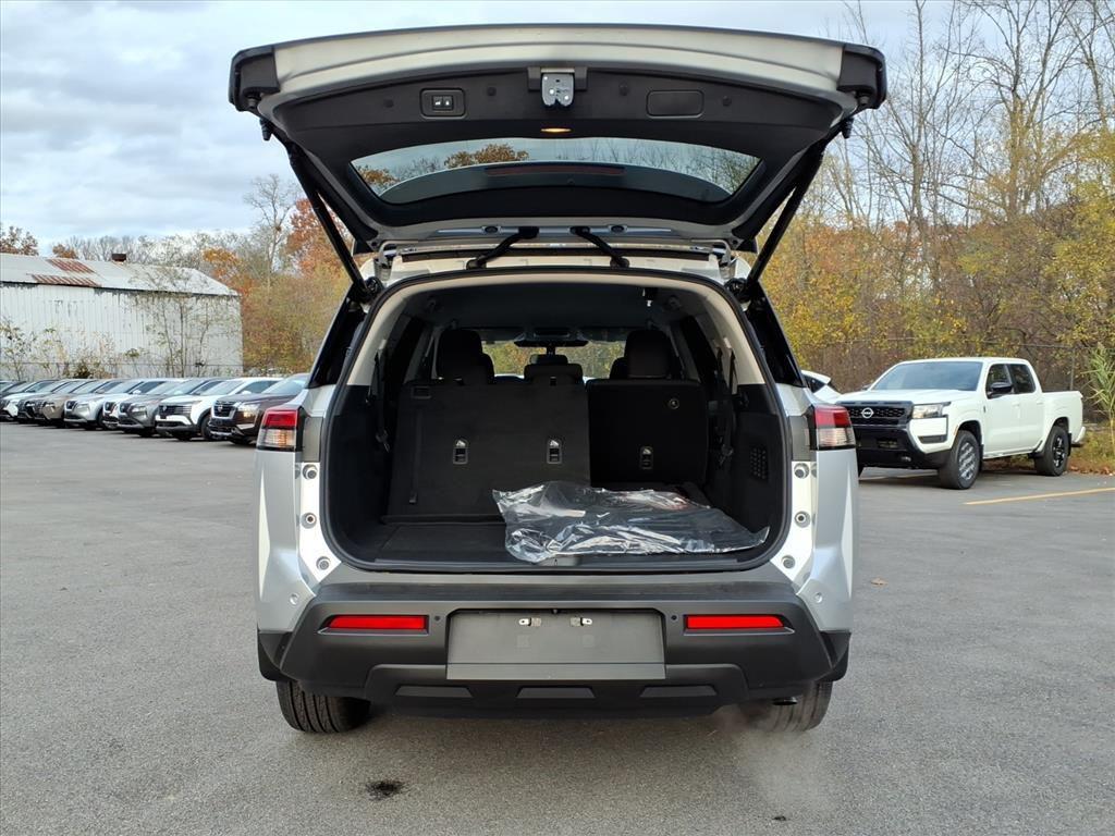 new 2025 Nissan Pathfinder car, priced at $35,775