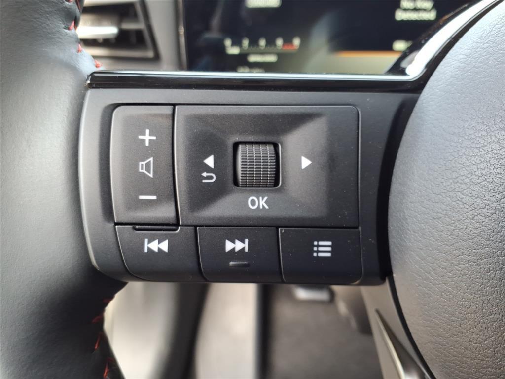 new 2025 Nissan Kicks car, priced at $27,030