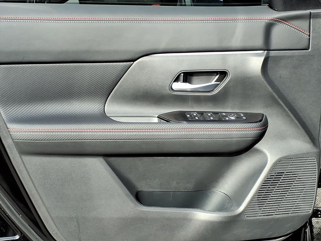 new 2025 Nissan Kicks car, priced at $27,030