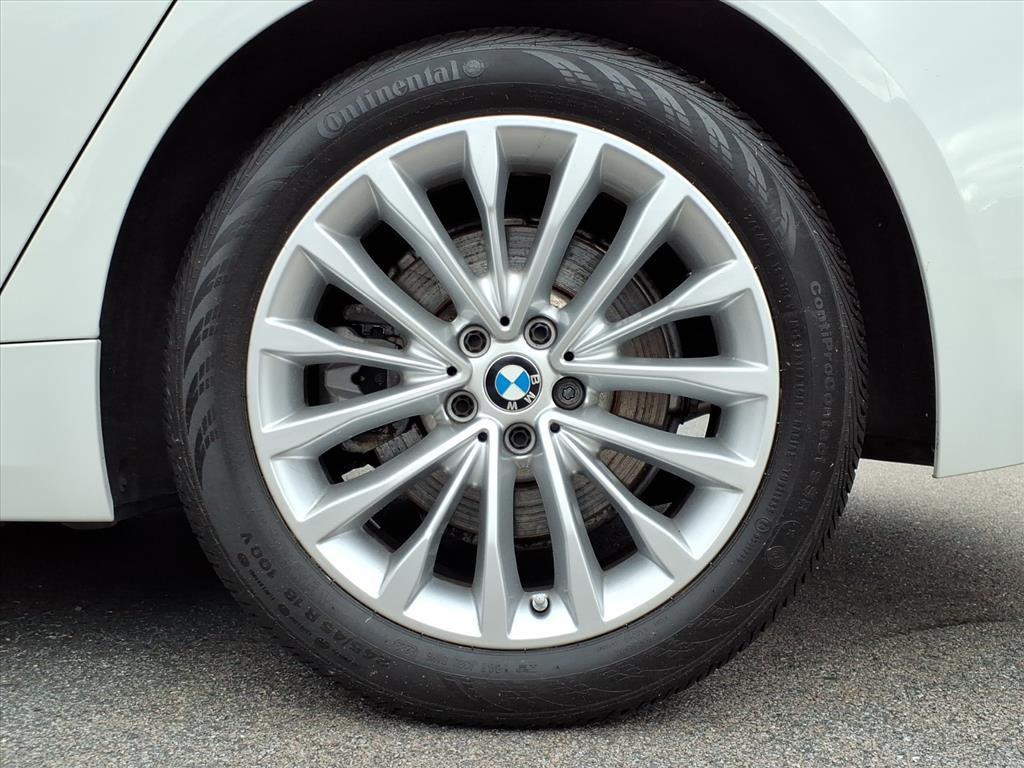 used 2022 BMW 530 car, priced at $35,039