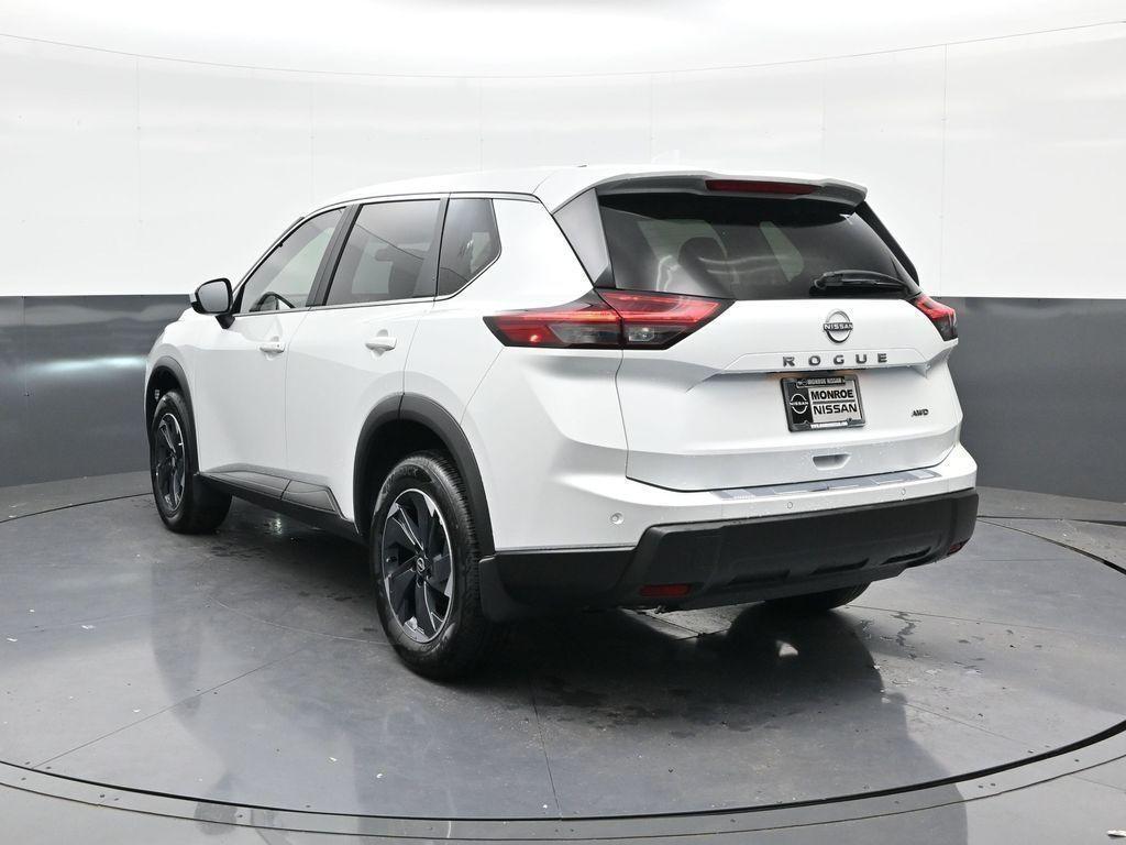 new 2025 Nissan Rogue car, priced at $33,551