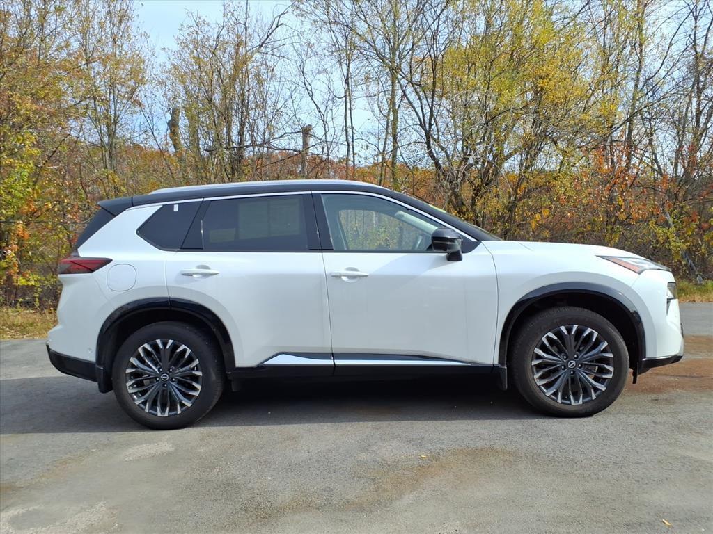 used 2024 Nissan Rogue car, priced at $31,690