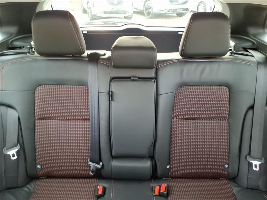 new 2025 Nissan Kicks car, priced at $27,288