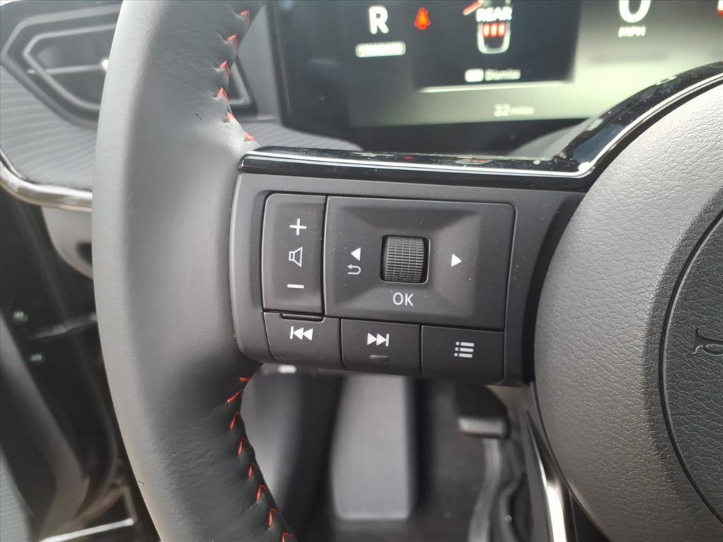 new 2025 Nissan Kicks car, priced at $26,850