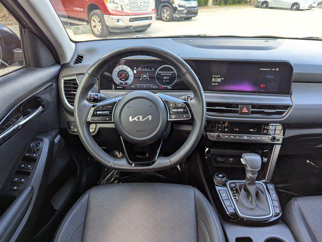 used 2025 Kia Seltos car, priced at $26,034