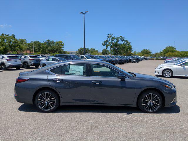 new 2025 Lexus ES 350 car, priced at $45,782