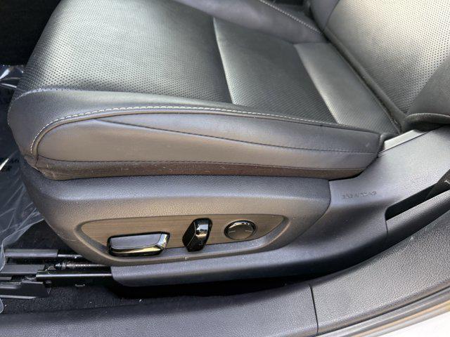 used 2022 Lexus ES 350 car, priced at $31,406