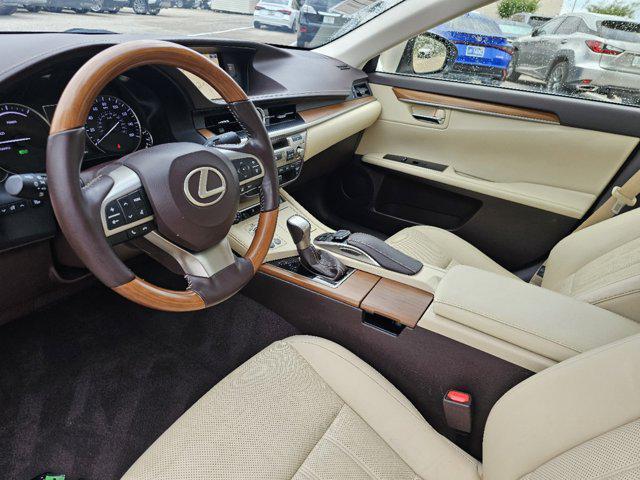 used 2016 Lexus ES 300h car, priced at $19,784
