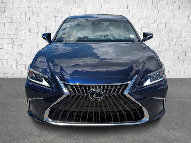 new 2025 Lexus ES 300h car, priced at $48,356